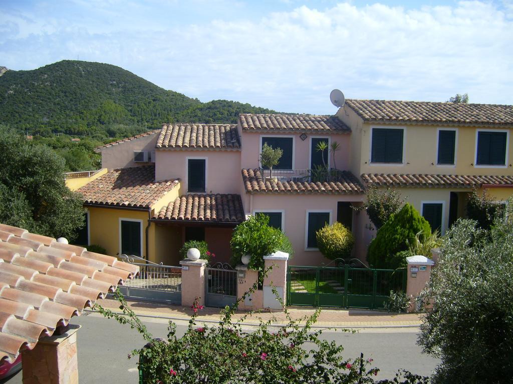 Apartmán Casa Di Rosa Chia Exteriér fotografie