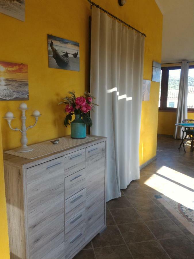 Apartmán Casa Di Rosa Chia Exteriér fotografie
